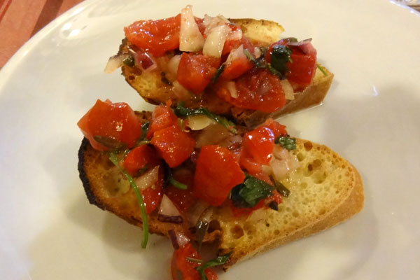 Bruschette med tomat